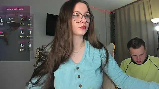 wwow meow online show from December 20, 2025, 8:05 pm