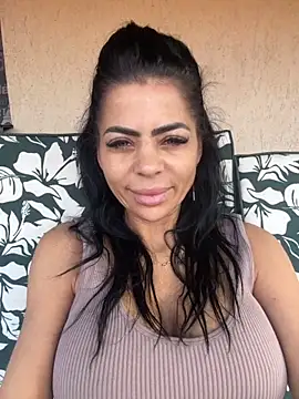 VanesaCharm online show from October 17, 2025, 10:07 am