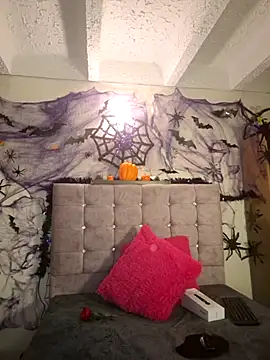 Snapshot of karol_rose chatting on October 12, 2025, 1:48 am karol rose online show from October 12, 2025, 1:48 am