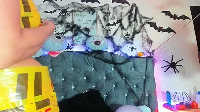 Snapshot of karol_rose chatting on October 14, 2025, 4:35 am karol rose online show from October 14, 2025, 4:35 am