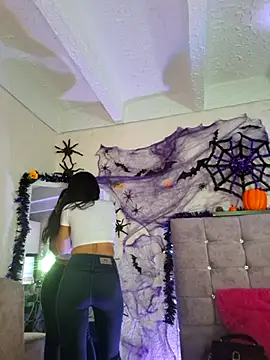 Snapshot of karol_rose chatting on October 15, 2025, 9:26 pm karol rose online show from October 15, 2025, 9:26 pm