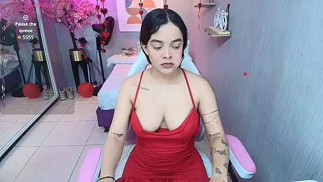 Snapshot of Maggy_t18 chatting on February 15, 2026, 3:47 am Maggy t18 online show from February 15, 2026, 3:47 am