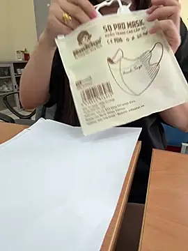 Snapshot of PhuongNhi21 chatting on October 15, 2025, 1:50 am PhuongNhi21 online show from October 15, 2025, 1:50 am