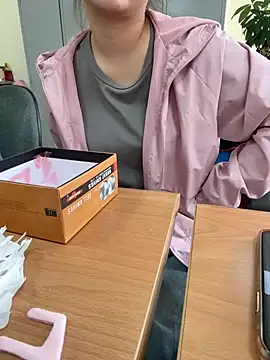 Snapshot of PhuongNhi21 chatting on October 23, 2025, 1:38 am PhuongNhi21 online show from October 23, 2025, 1:38 am