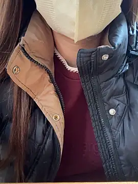 PhuongNhi21 online show from November 19, 2025, 2:33 am