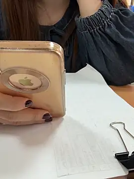 PhuongNhi21 online show from December 4, 2025, 1:48 am