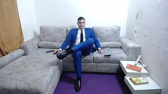 Victor Maitland online show from May 7, 2026, 3:34 am