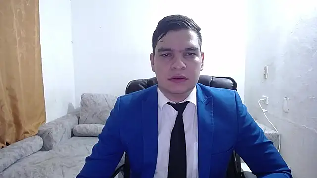 Snapshot of Victor_Maitland chatting on May 21, 2026, 3:46 am Victor Maitland online show from May 21, 2026, 3:46 am