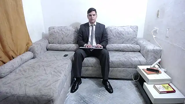 Snapshot of Victor_Maitland chatting on June 6, 2026, 3:55 am Victor Maitland online show from June 6, 2026, 3:55 am
