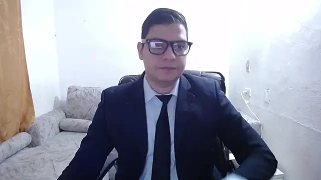 Snapshot of Victor_Maitland chatting on June 8, 2026, 8:09 pm Victor Maitland online show from June 8, 2026, 8:09 pm
