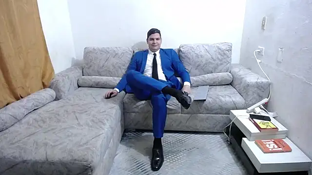 Snapshot of Victor_Maitland chatting on June 10, 2026, 4:01 am Victor Maitland online show from June 10, 2026, 4:01 am