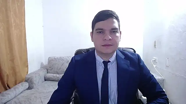 Snapshot of Victor_Maitland chatting on June 17, 2026, 8:43 pm Victor Maitland online show from June 17, 2026, 8:43 pm