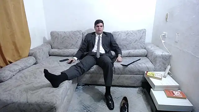 Snapshot of Victor_Maitland chatting on July 5, 2026, 4:19 am Victor Maitland online show from July 5, 2026, 4:19 am