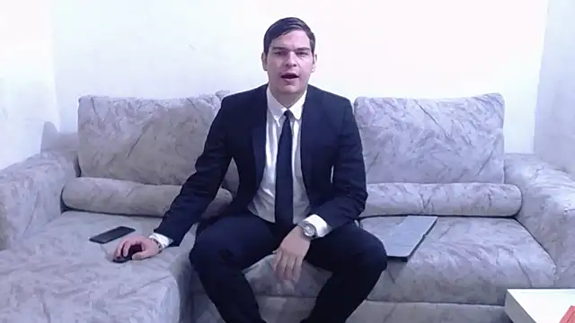 Snapshot of Victor_Maitland chatting on August 4, 2026, 6:43 pm Victor Maitland online show from August 4, 2026, 6:43 pm
