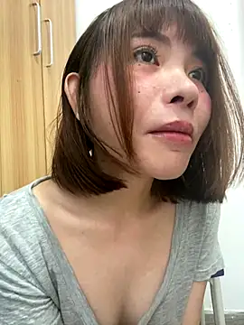 Snapshot of niuniu886 chatting on October 24, 2025, 12:12 pm niuniu886 online show from October 24, 2025, 12:12 pm