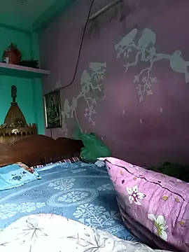 Desi couple305 online show from September 19, 2025, 1:40 am