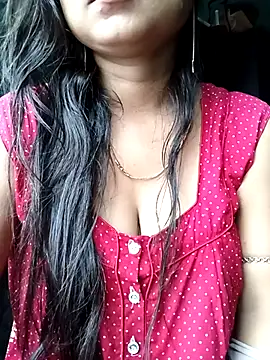 Desi couple305 online show from October 6, 2025, 2:20 am