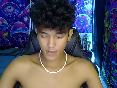 kenbigcockxx online show from May 15, 2026, 10:55 am