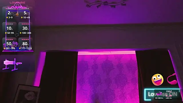 Snapshot of HeidiKendal chatting on October 20, 2025, 2:06 pm HeidiKendal online show from October 20, 2025, 2:06 pm