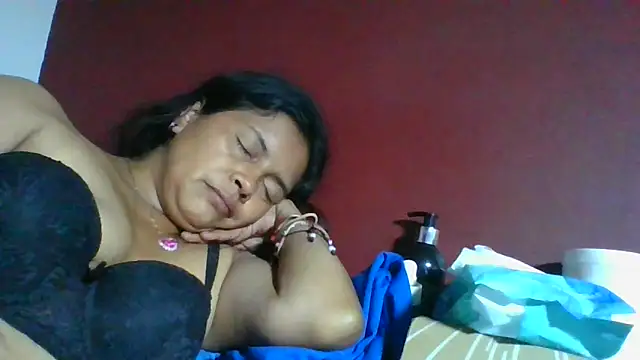 DianaOchoa  online show from April 29, 2026, 8:29 am