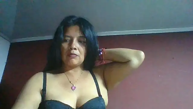 DianaOchoa  online show from June 24, 2026, 3:16 am