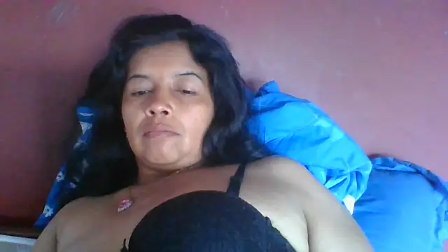 DianaOchoa  online show from June 27, 2026, 12:22 pm