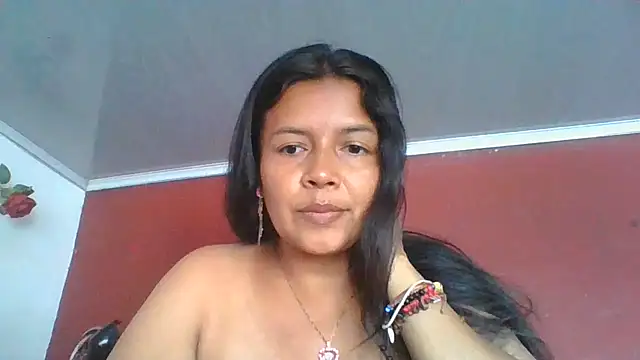 DianaOchoa  online show from July 10, 2026, 8:33 pm