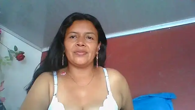 DianaOchoa  online show from July 11, 2026, 8:55 pm