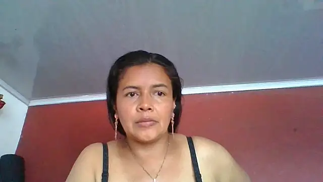 DianaOchoa  online show from July 22, 2026, 8:33 pm