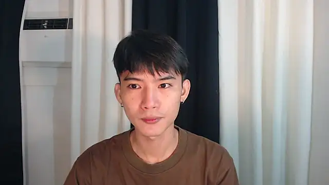 Snapshot of asian_dai chatting on October 19, 2025, 11:27 pm asian dai online show from October 19, 2025, 11:27 pm