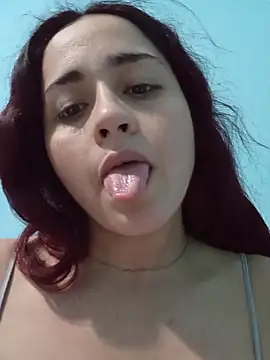 candy  fox  online show from December 13, 2025, 9:42 pm