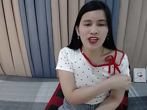 Snapshot of pinay_amaliax chatting on April 12, 2026, 10:53 am pinay amaliax online show from April 12, 2026, 10:53 am