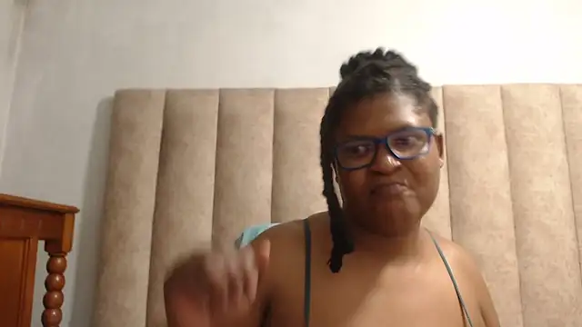 Snapshot of Sexybusty01 chatting on March 22, 2026, 6:00 pm Sexybusty01 online show from March 22, 2026, 6:00 pm