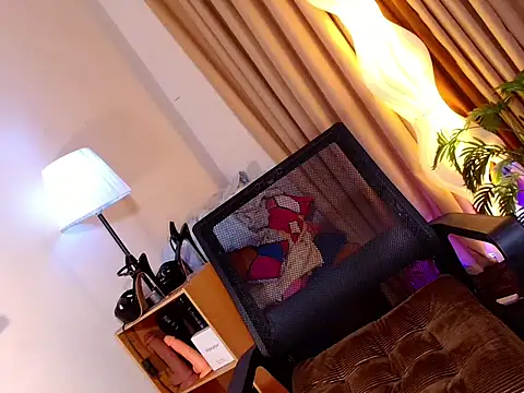 Snapshot of Misslexielore88 chatting on March 10, 2026, 11:43 pm Misslexielore88 online show from March 10, 2026, 11:43 pm