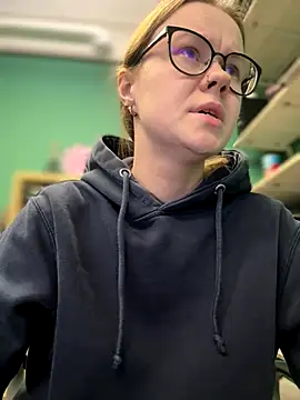  CherryBloom  online show from September 29, 2025, 7:51 pm