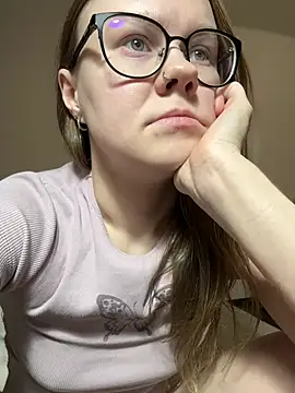 Snapshot of _CherryBloom_ chatting on February 27, 2026, 8:09 pm CherryBloom online show from February 27, 2026, 8:09 pm