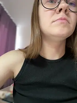 Snapshot of _CherryBloom_ chatting on March 7, 2026, 1:08 pm CherryBloom online show from March 7, 2026, 1:08 pm