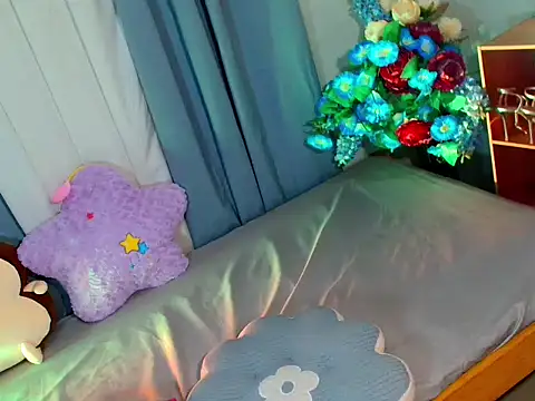 baby kiraxx online show from June 1, 2026, 11:34 am