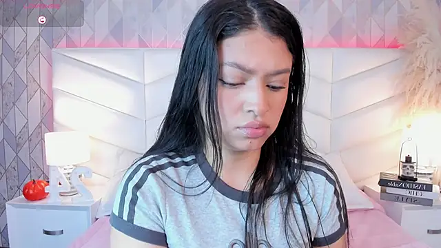 Snapshot of victoria___jonnes chatting on October 8, 2025, 12:36 pm victoria jonnes online show from October 8, 2025, 12:36 pm