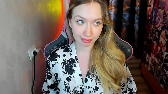 Snapshot of NicoleRiccii chatting on March 8, 2026, 4:00 pm NicoleRiccii online show from March 8, 2026, 4:00 pm