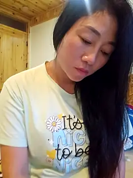 babychill09 online show from October 16, 2025, 12:44 am