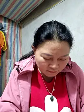 yoowwmr online show from December 20, 2025, 1:29 pm