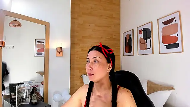 Alexia milf  online show from October 18, 2025, 11:33 am