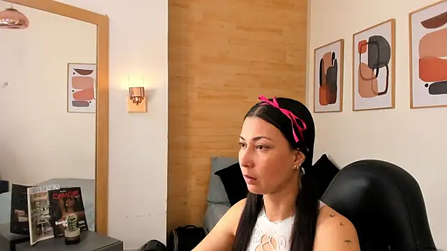 Alexia milf  online show from October 21, 2025, 11:22 am