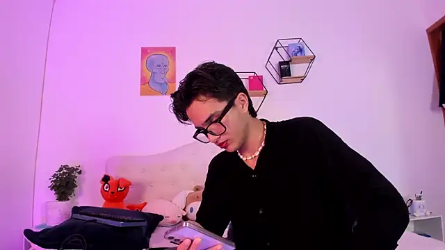 jin luna online show from October 2, 2025, 12:28 am