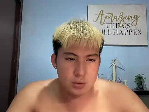 lovely jay online show from April 28, 2026, 7:19 pm