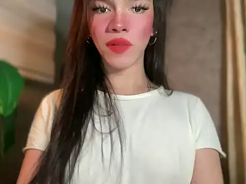 Snapshot of Misselliefayexxx chatting on April 29, 2026, 9:46 am Misselliefayexxx online show from April 29, 2026, 9:46 am