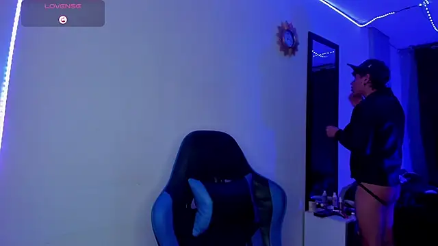 Snapshot of Jostin18 chatting on November 7, 2025, 4:56 am Jostin18 online show from November 7, 2025, 4:56 am