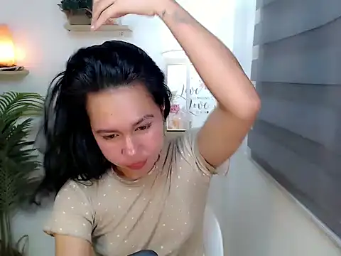 kimbratx online show from September 25, 2025, 10:35 pm