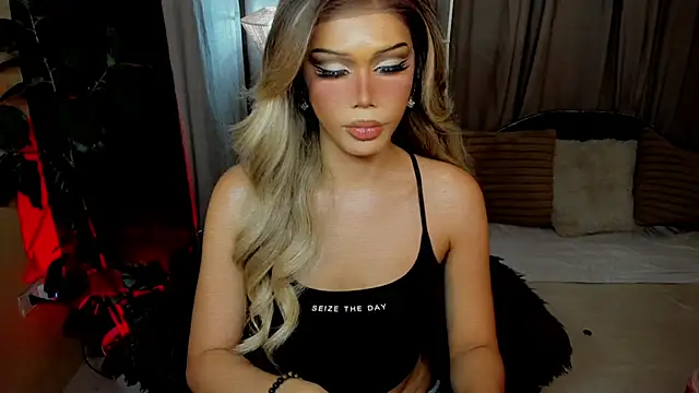 Snapshot of Candicebloom chatting on March 22, 2026, 10:13 pm Candicebloom online show from March 22, 2026, 10:13 pm